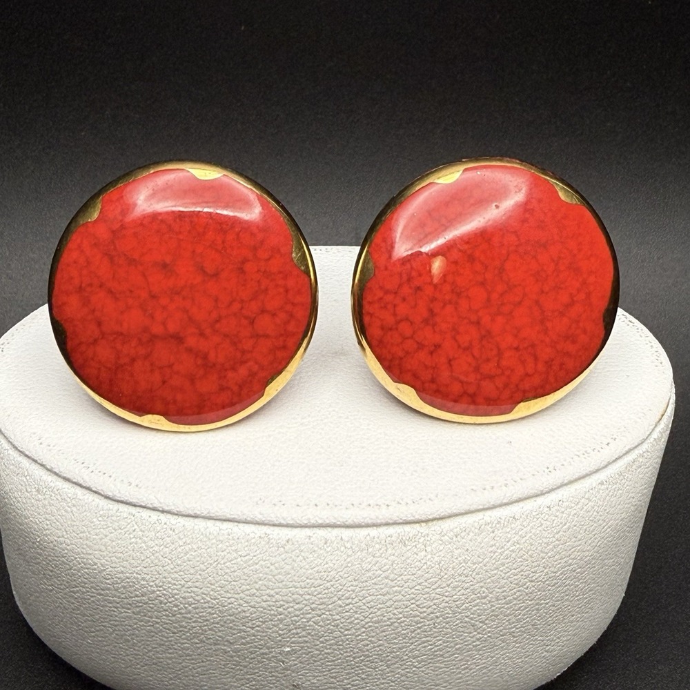Vintage Gold Tone Red Lucite Disc Screwback Earrings Bold Mid Century Statement